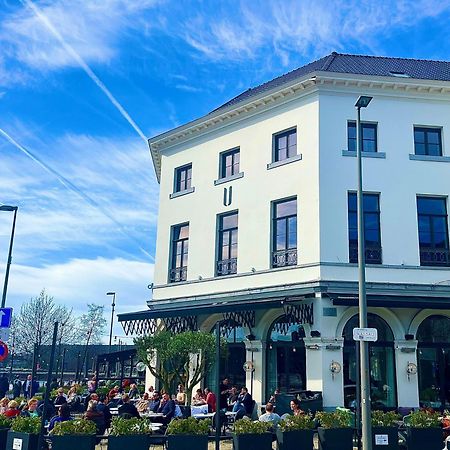 U Eat & Sleep Antwerp Hotel Bagian luar foto