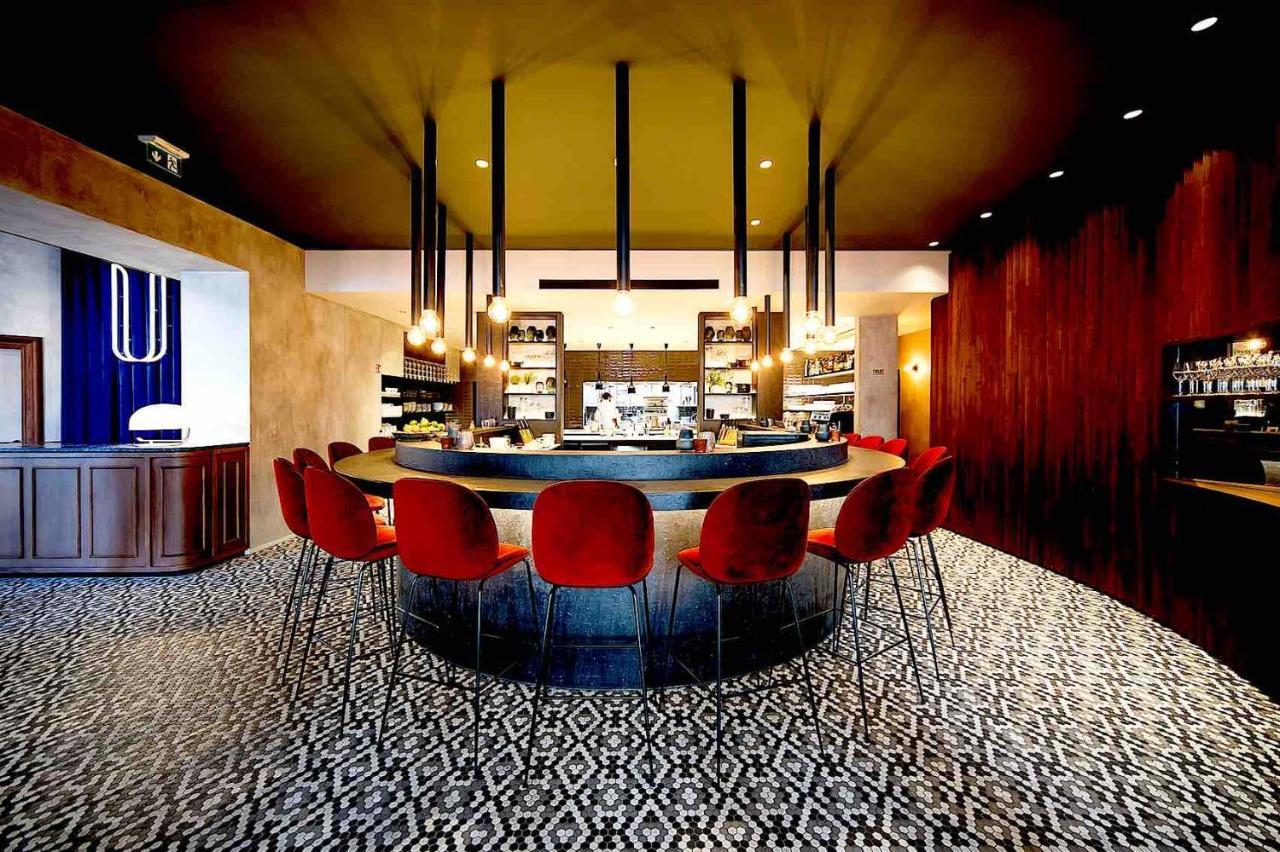 U Eat & Sleep Antwerp Hotel Bagian luar foto