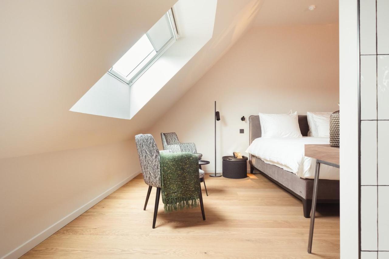 U Eat & Sleep Antwerp Hotel Bagian luar foto