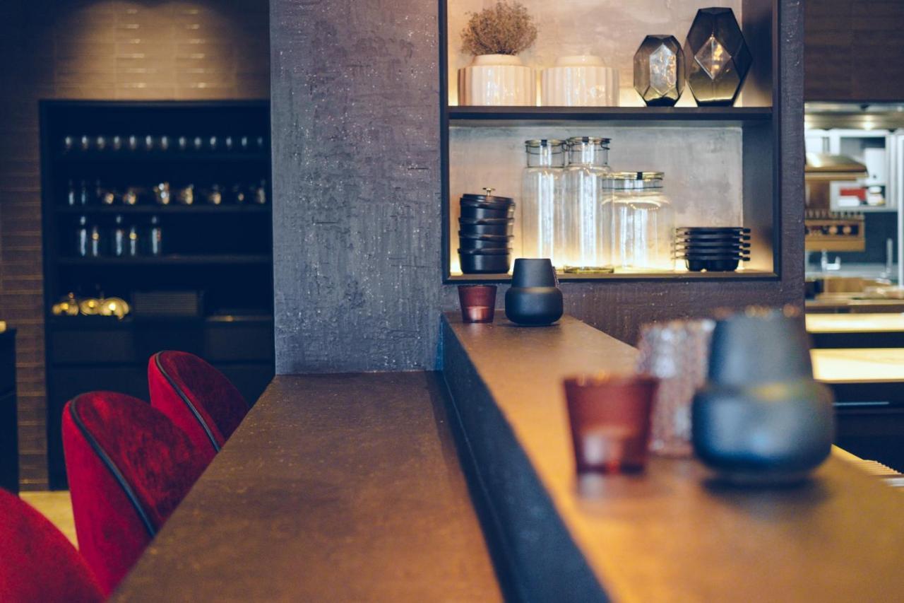 U Eat & Sleep Antwerp Hotel Bagian luar foto