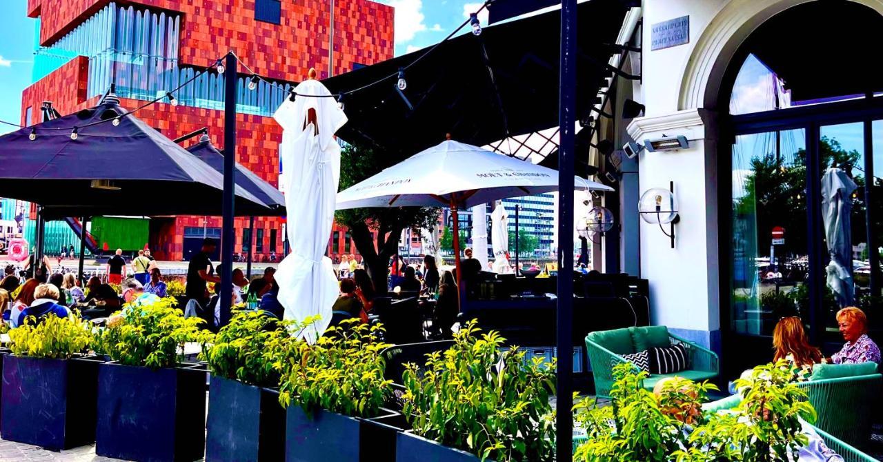 U Eat & Sleep Antwerp Hotel Bagian luar foto