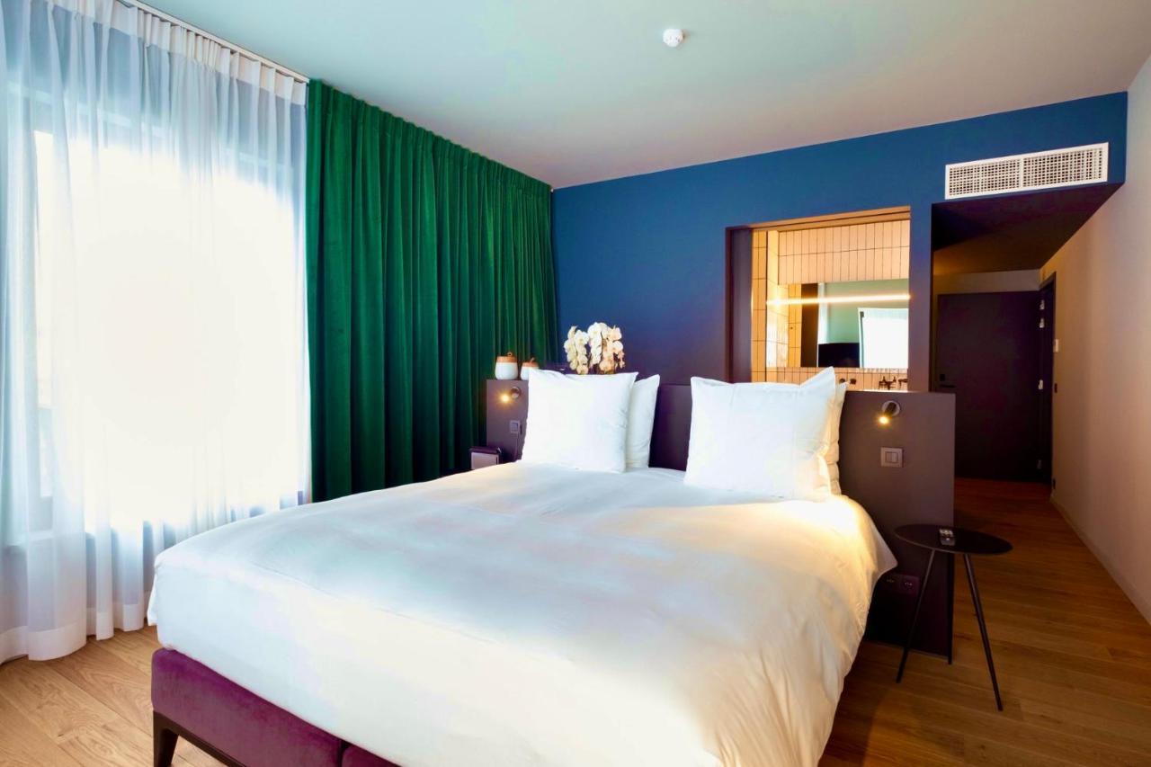 U Eat & Sleep Antwerp Hotel Bagian luar foto