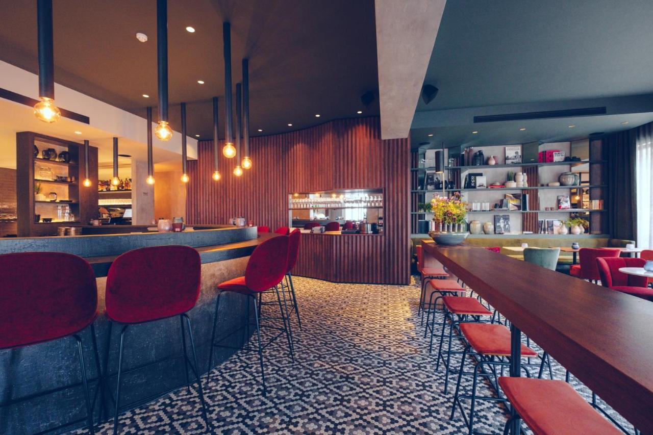 U Eat & Sleep Antwerp Hotel Bagian luar foto