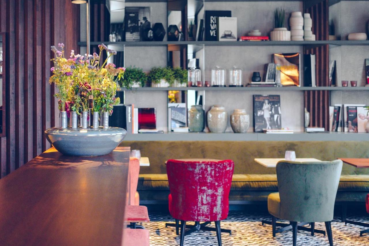 U Eat & Sleep Antwerp Hotel Bagian luar foto